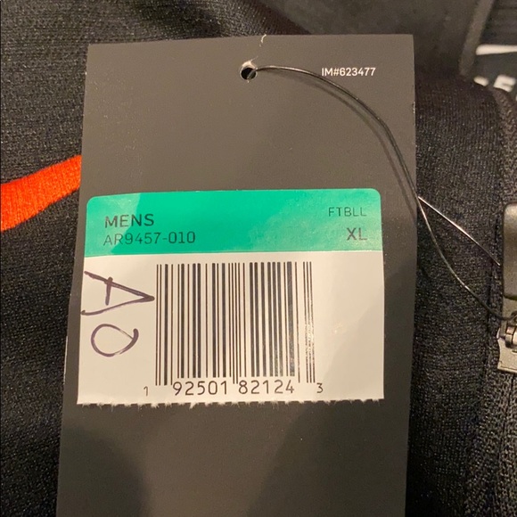 Boise State University Nike Dri-Fit 3/4th Zip Up - Picture 4 of 4